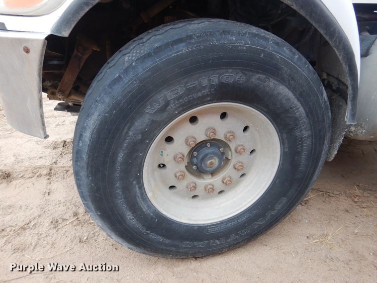 image for item DJ4818 2008 Peterbilt 340  ready mix truck