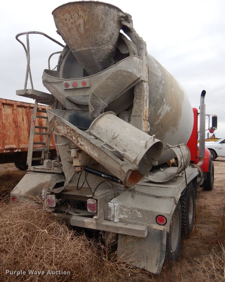 image for item DJ4819 2008 Peterbilt 340  ready mix truck