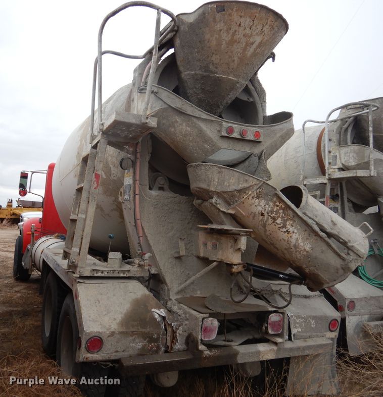 image for item DJ4819 2008 Peterbilt 340  ready mix truck