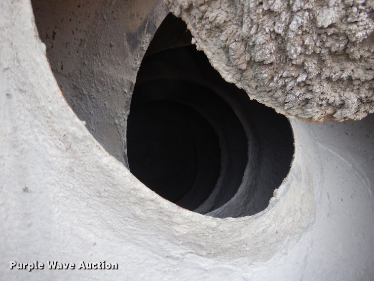 image for item DJ4819 2008 Peterbilt 340  ready mix truck