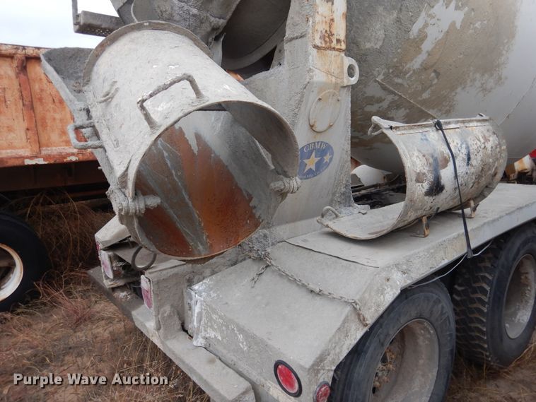 image for item DJ4819 2008 Peterbilt 340  ready mix truck