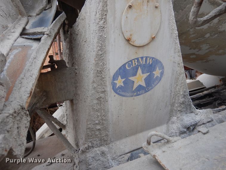 image for item DJ4819 2008 Peterbilt 340  ready mix truck