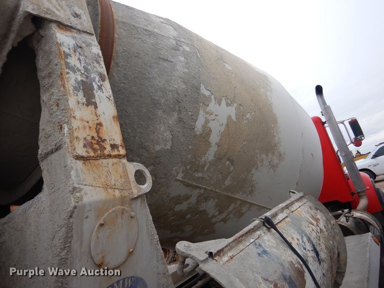 image for item DJ4819 2008 Peterbilt 340  ready mix truck