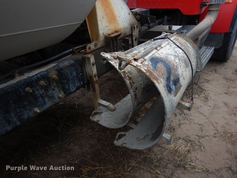 image for item DJ4819 2008 Peterbilt 340  ready mix truck