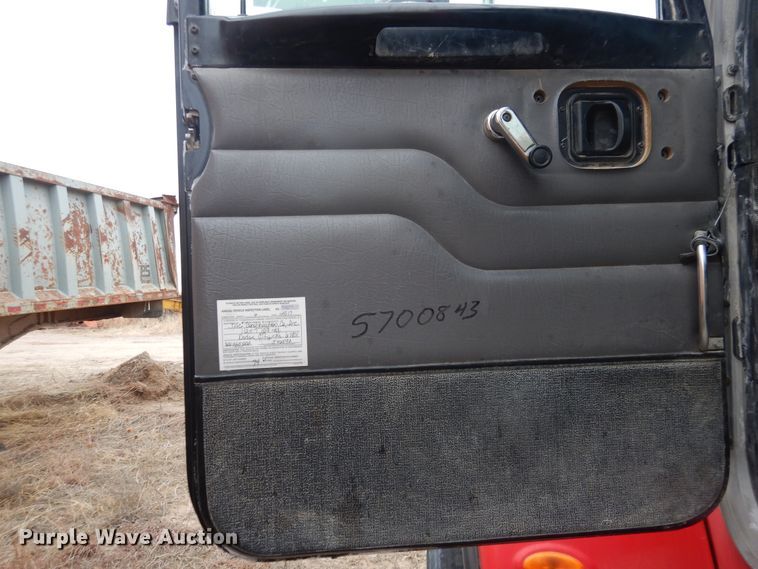 image for item DJ4819 2008 Peterbilt 340  ready mix truck