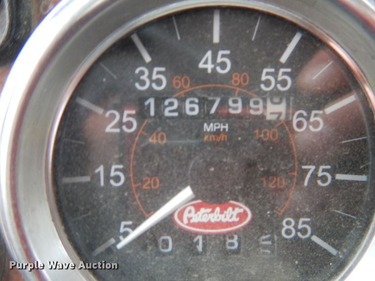 image for item DJ4819 2008 Peterbilt 340  ready mix truck