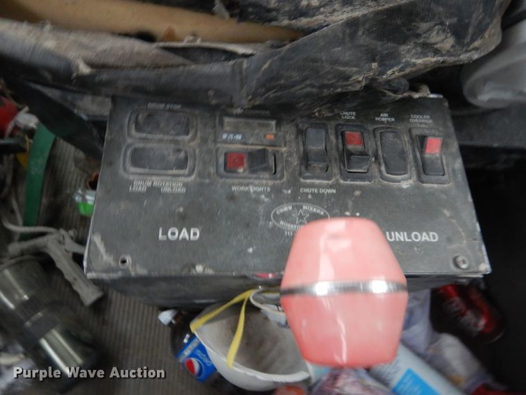 image for item DJ4819 2008 Peterbilt 340  ready mix truck