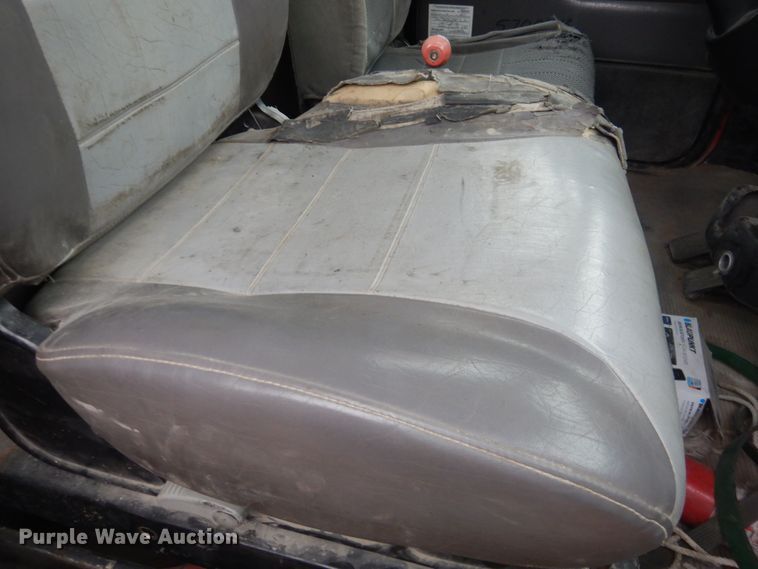 image for item DJ4819 2008 Peterbilt 340  ready mix truck