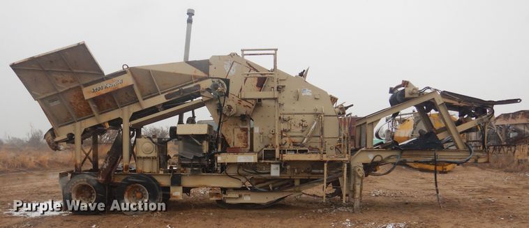 image for item DJ4840 2000 Kolberg Pioneer 4233HIS  roll crusher