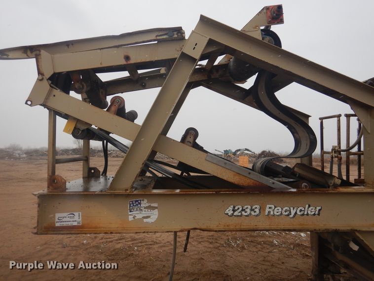 image for item DJ4840 2000 Kolberg Pioneer 4233HIS  roll crusher