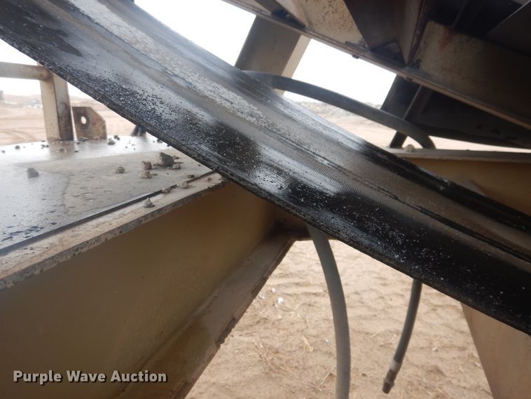 image for item DJ4840 2000 Kolberg Pioneer 4233HIS  roll crusher