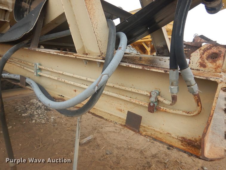 image for item DJ4840 2000 Kolberg Pioneer 4233HIS  roll crusher