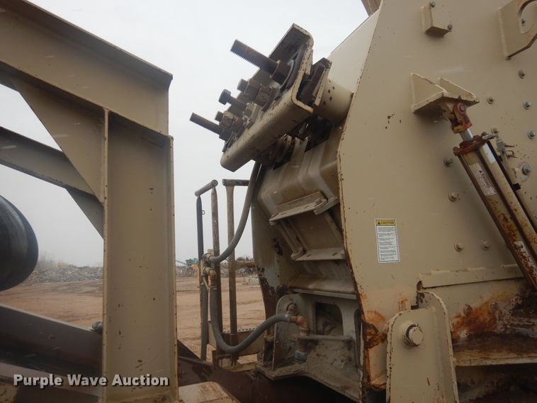 image for item DJ4840 2000 Kolberg Pioneer 4233HIS  roll crusher