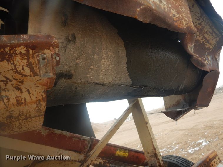 image for item DJ4840 2000 Kolberg Pioneer 4233HIS  roll crusher