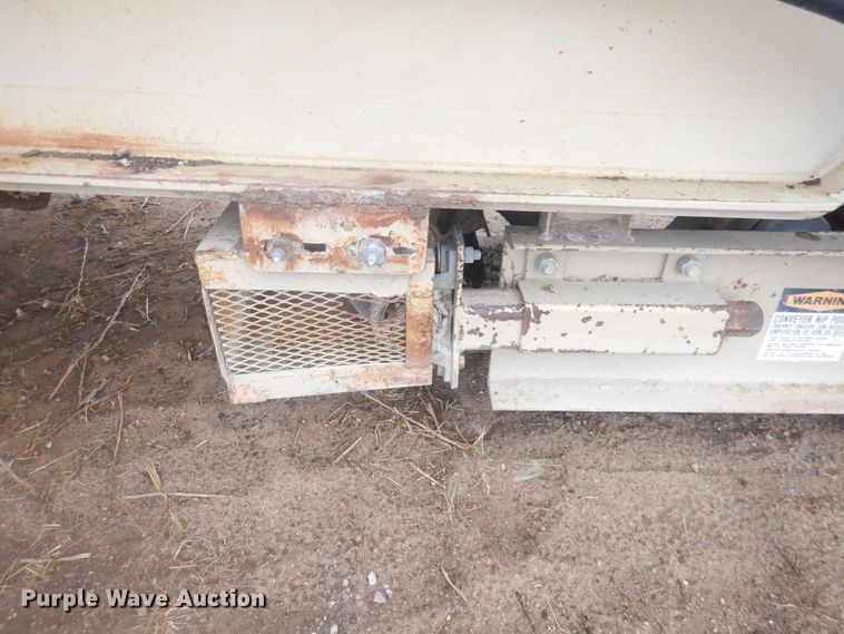 image for item DJ4840 2000 Kolberg Pioneer 4233HIS  roll crusher