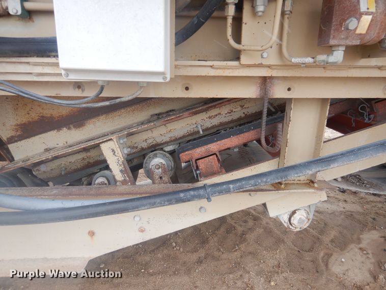 image for item DJ4840 2000 Kolberg Pioneer 4233HIS  roll crusher