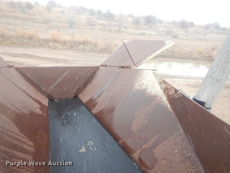 image for item DJ4840 2000 Kolberg Pioneer 4233HIS  roll crusher