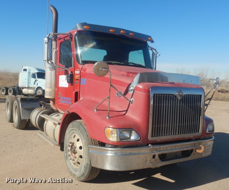 image for item DJ4848 2008 International 9200i  semi truck