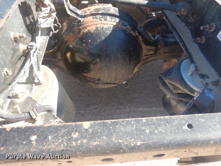 image for item DJ4848 2008 International 9200i  semi truck