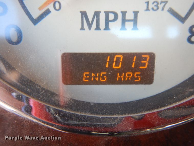 image for item DJ4848 2008 International 9200i  semi truck