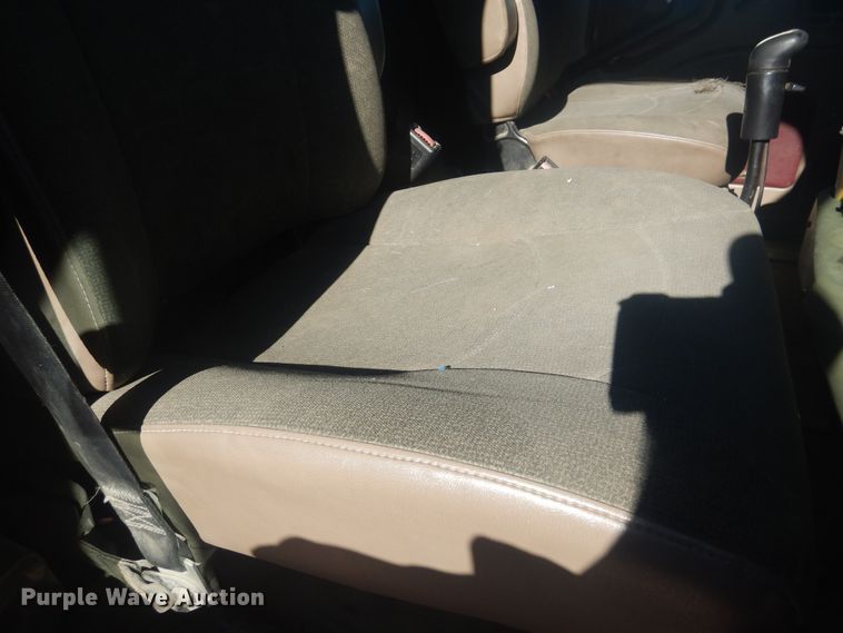 image for item DJ4848 2008 International 9200i  semi truck