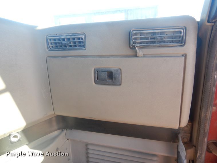 image for item DJ4848 2008 International 9200i  semi truck