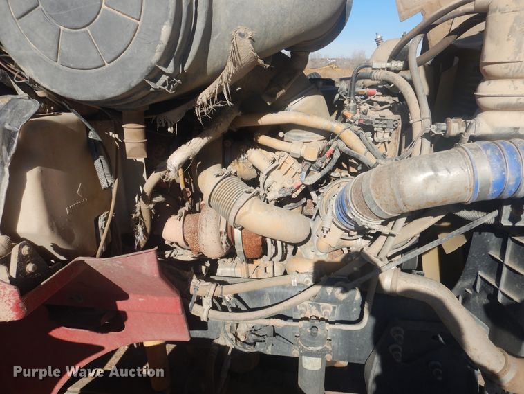 image for item DJ4848 2008 International 9200i  semi truck