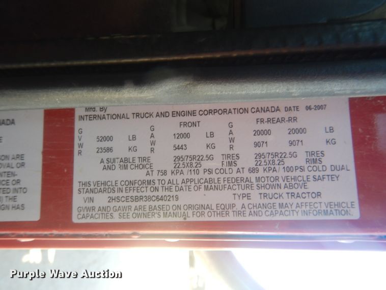 image for item DJ4848 2008 International 9200i  semi truck