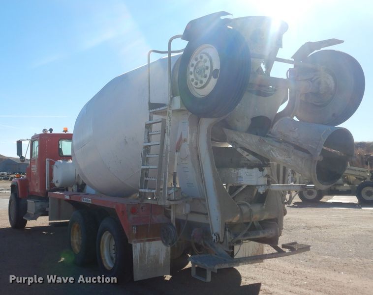 image for item DJ4853 1995 International 5000SFA  ready mix truck
