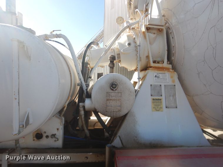 image for item DJ4853 1995 International 5000SFA  ready mix truck