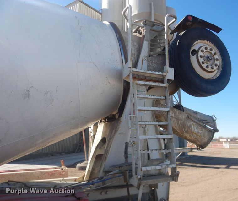 image for item DJ4853 1995 International 5000SFA  ready mix truck