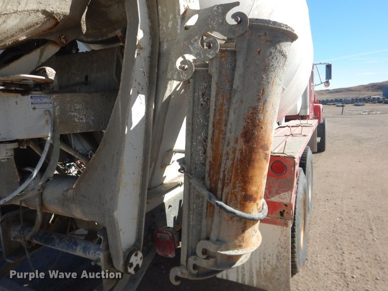 image for item DJ4853 1995 International 5000SFA  ready mix truck