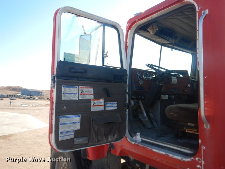 image for item DJ4853 1995 International 5000SFA  ready mix truck