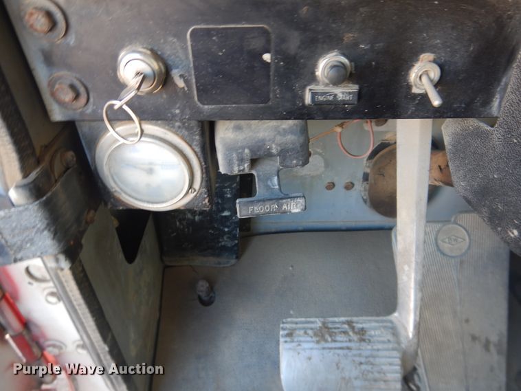 image for item DJ4853 1995 International 5000SFA  ready mix truck