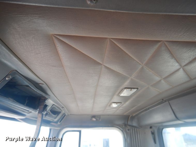 image for item DJ4853 1995 International 5000SFA  ready mix truck