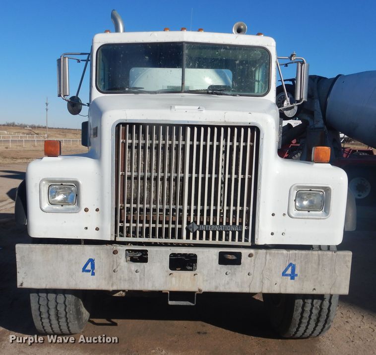 image for item DJ4854 1999 International 5000SFA  ready mix truck