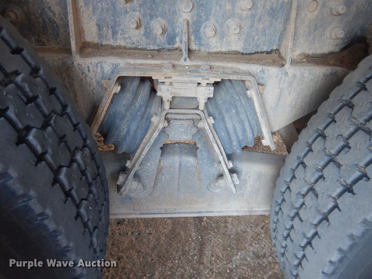 image for item DJ4854 1999 International 5000SFA  ready mix truck