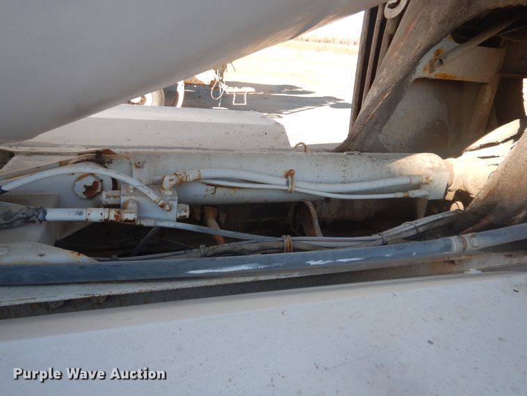 image for item DJ4854 1999 International 5000SFA  ready mix truck