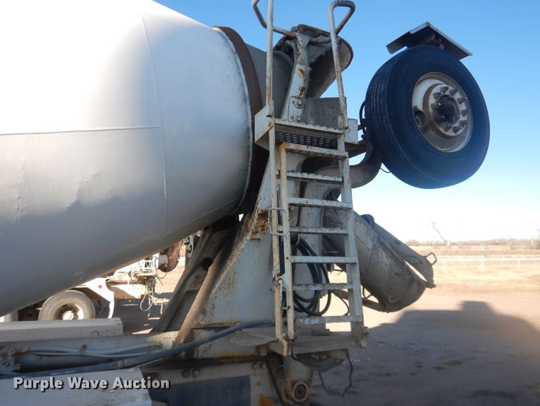 image for item DJ4854 1999 International 5000SFA  ready mix truck