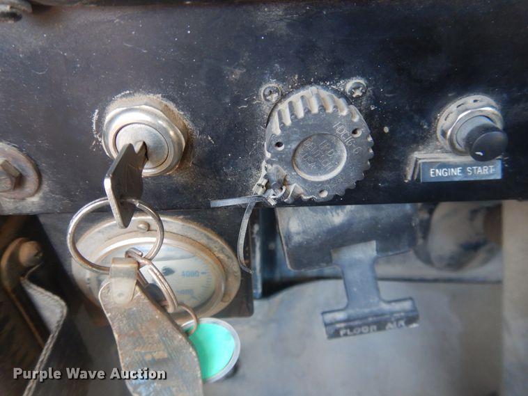 image for item DJ4854 1999 International 5000SFA  ready mix truck