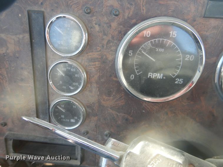 image for item DJ4854 1999 International 5000SFA  ready mix truck