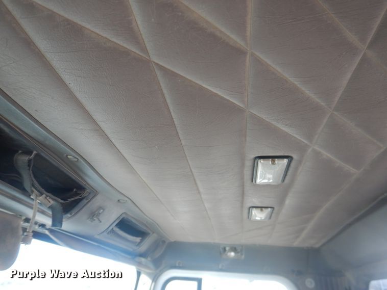 image for item DJ4854 1999 International 5000SFA  ready mix truck