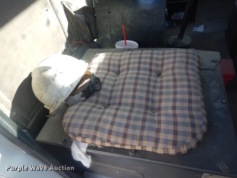 image for item DJ4854 1999 International 5000SFA  ready mix truck