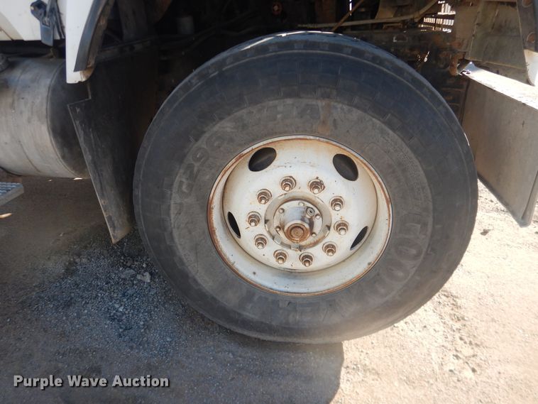 image for item DJ4854 1999 International 5000SFA  ready mix truck