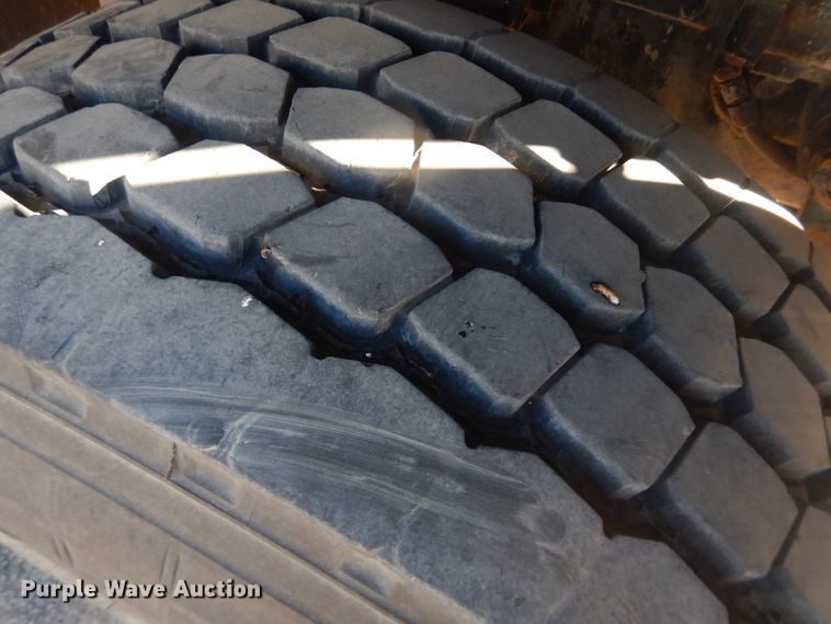 image for item DJ4854 1999 International 5000SFA  ready mix truck