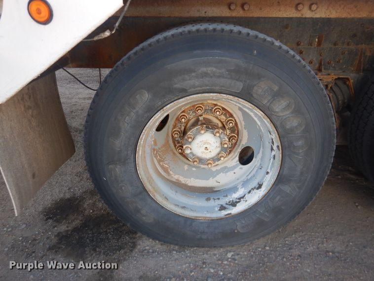 image for item DJ4854 1999 International 5000SFA  ready mix truck