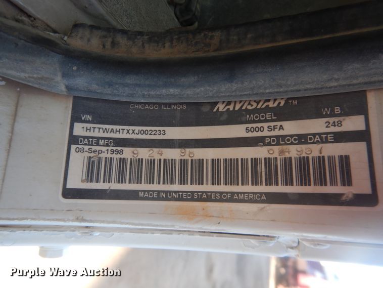 image for item DJ4854 1999 International 5000SFA  ready mix truck