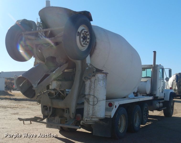 image for item DJ4855 1998 International 5000SFA  ready mix truck
