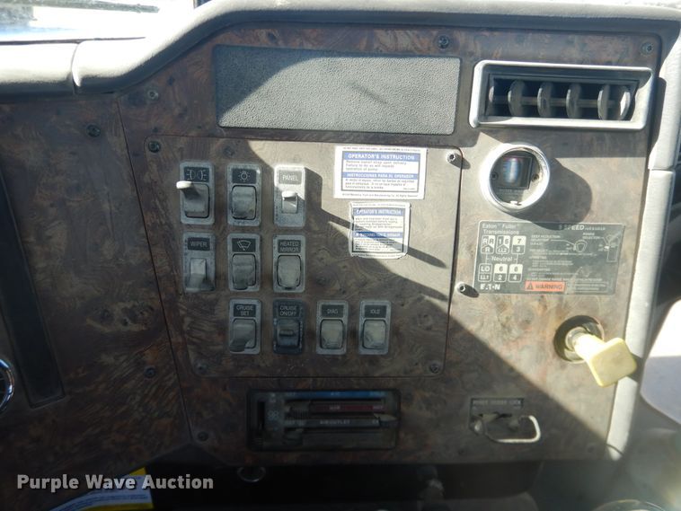 image for item DJ4855 1998 International 5000SFA  ready mix truck
