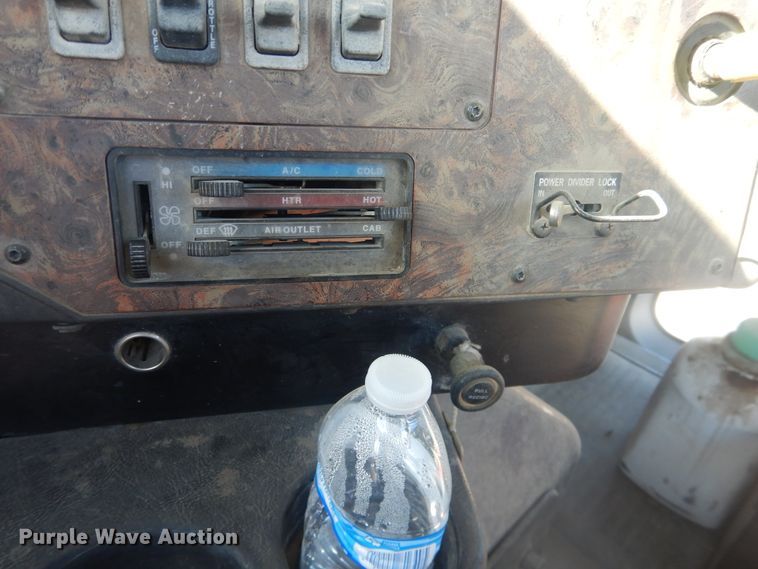 image for item DJ4855 1998 International 5000SFA  ready mix truck